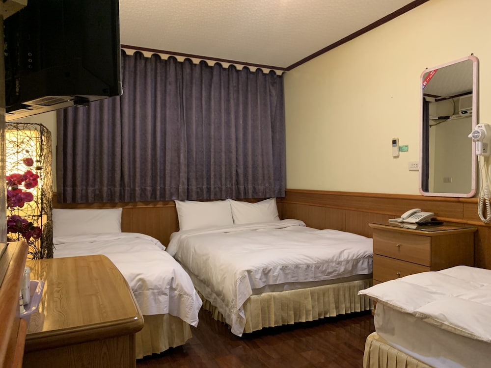 Basic Quadruple Room, 2 Double Beds (乙) photo 1
