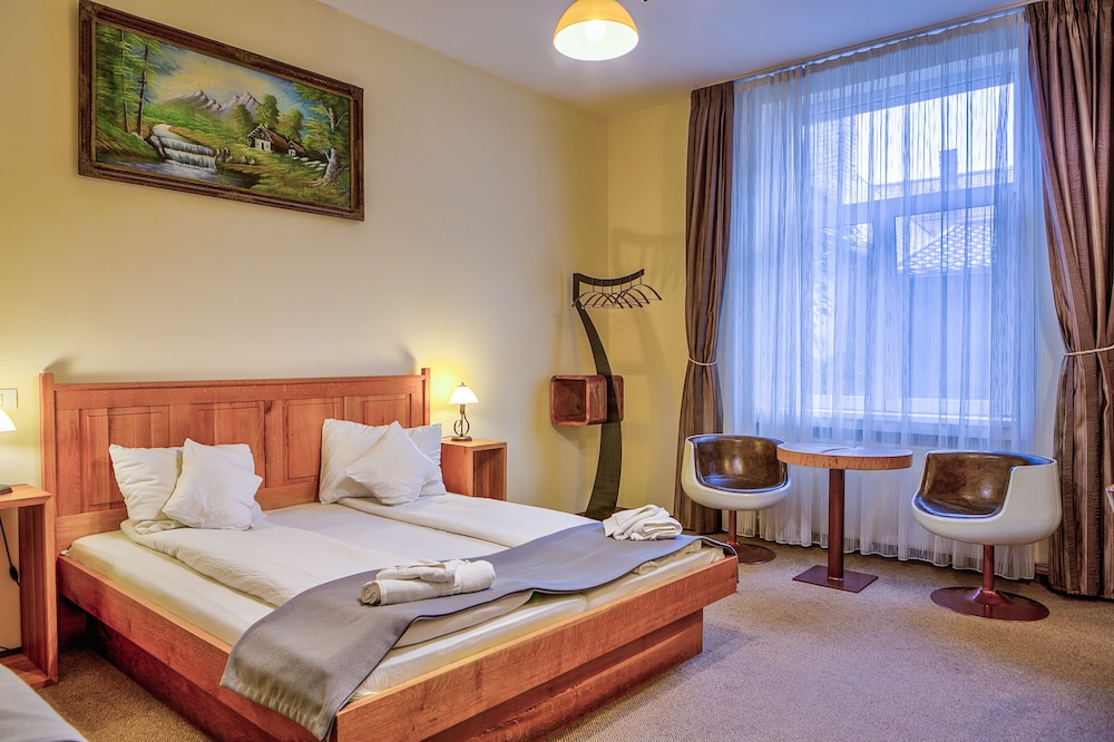 Standard Room - Photo 9