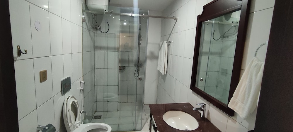Family Suite with City View (Washing Machine) photo 3