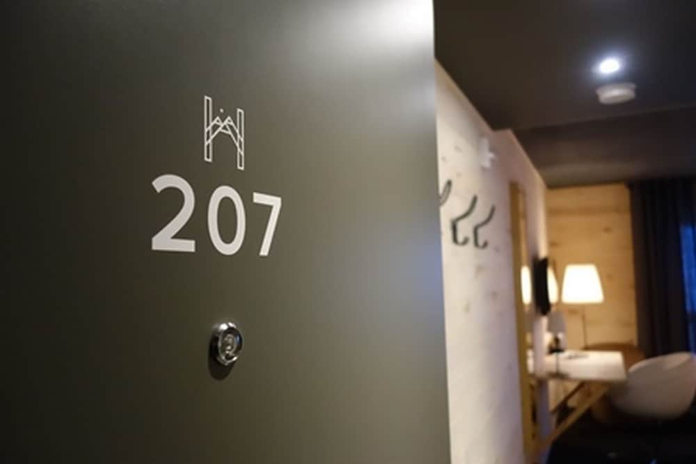 Room, Accessible photo 3