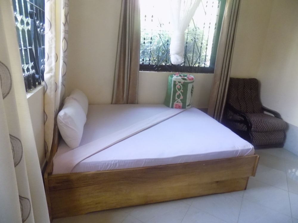 Standard Twin Room, Garden View