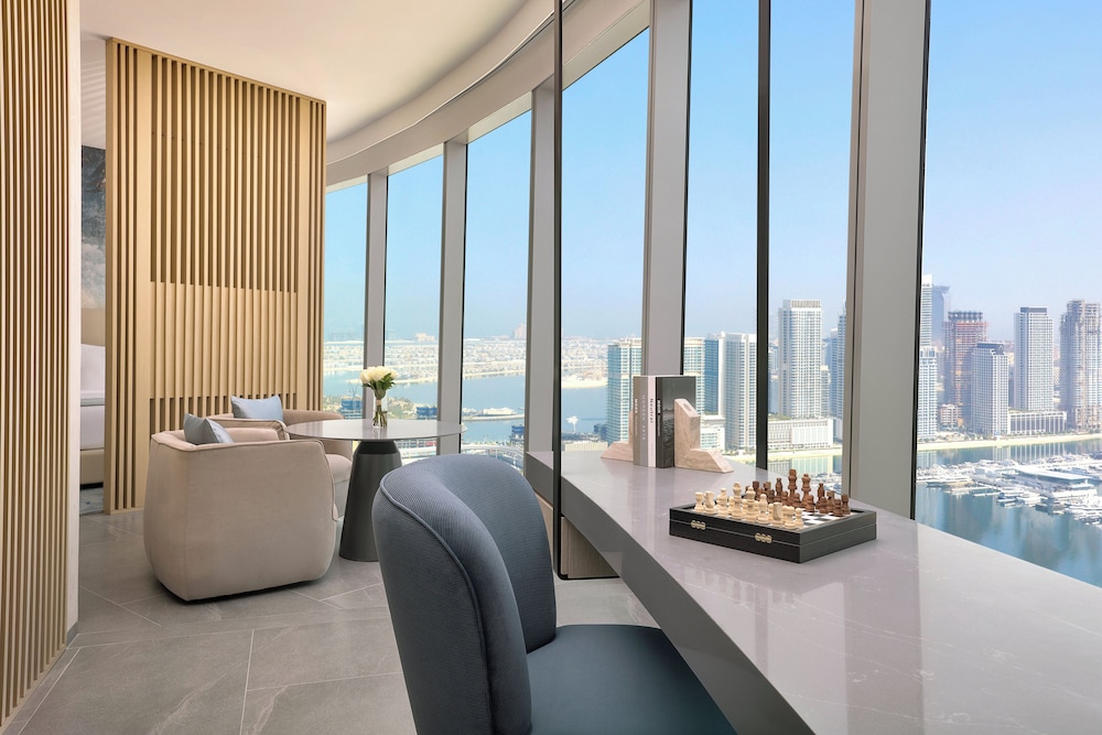 Suite, 1 King Bed