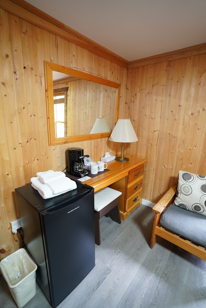 Basic Double Room photo 3