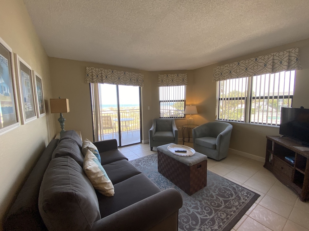 Gulf Front Condo 203