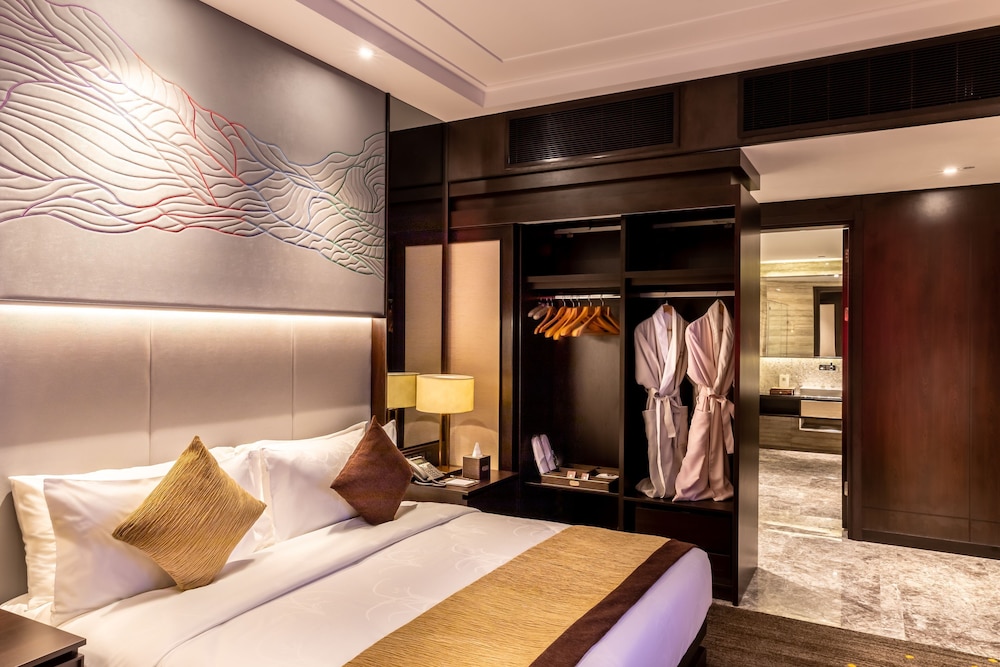 Premium Suite
