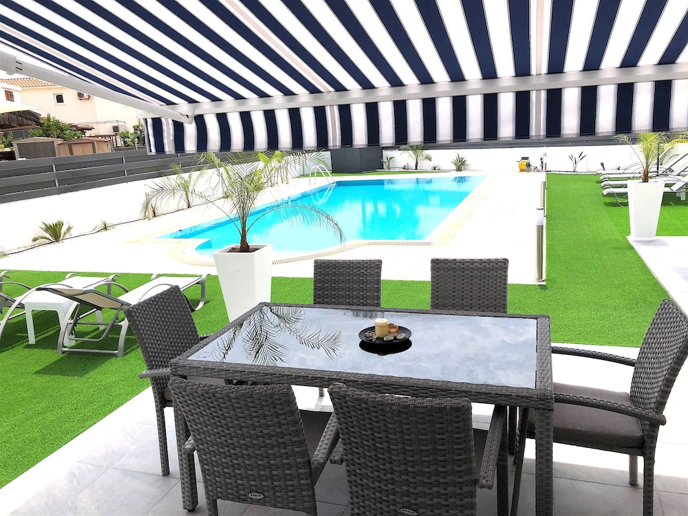 Appartement, 1 chambre, terrasse, vue piscine