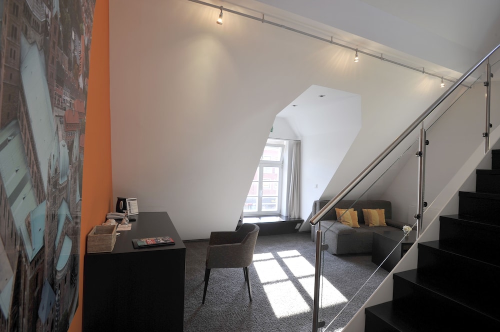 Duplex photo 1