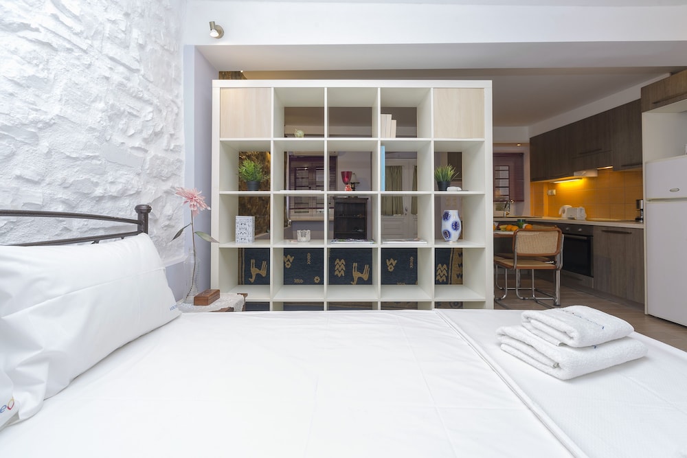 Romantic Studio