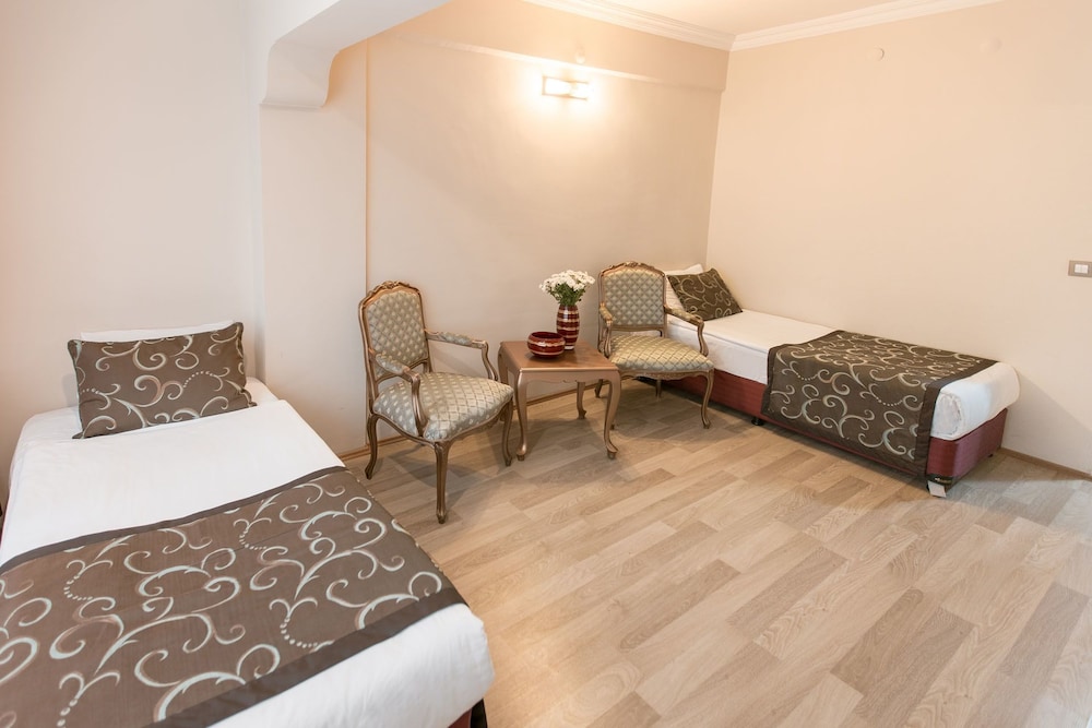 Triple Room photo 2