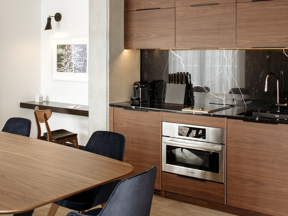 Room (The Residence) photo 2