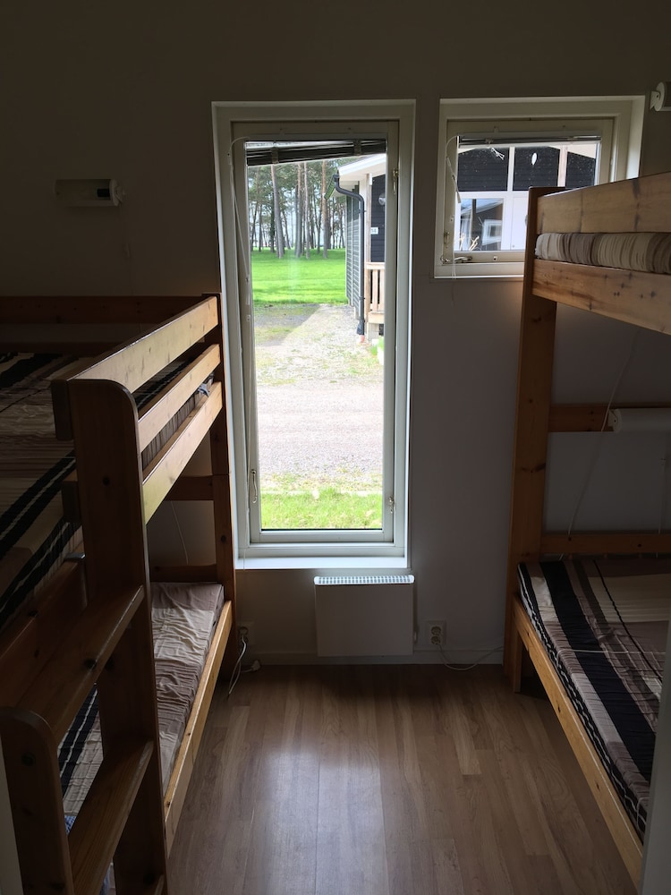 Basic Cottage photo 1
