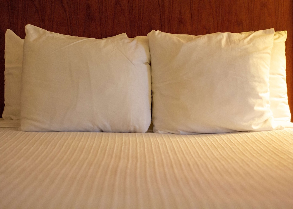 Suite, Multiple Beds, Non Smoking, Jetted Tub (Living Room)