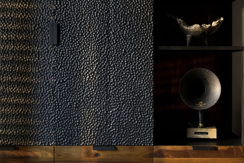 Suite 4 photo 2