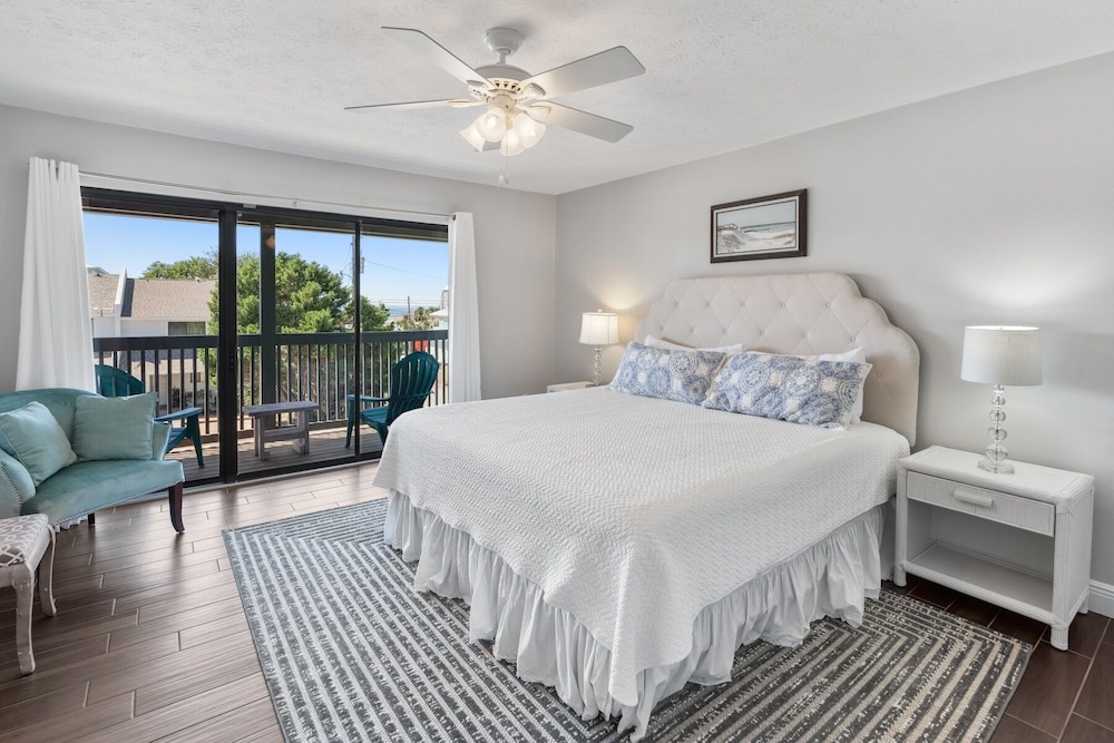 Townhome, 2 Bedrooms