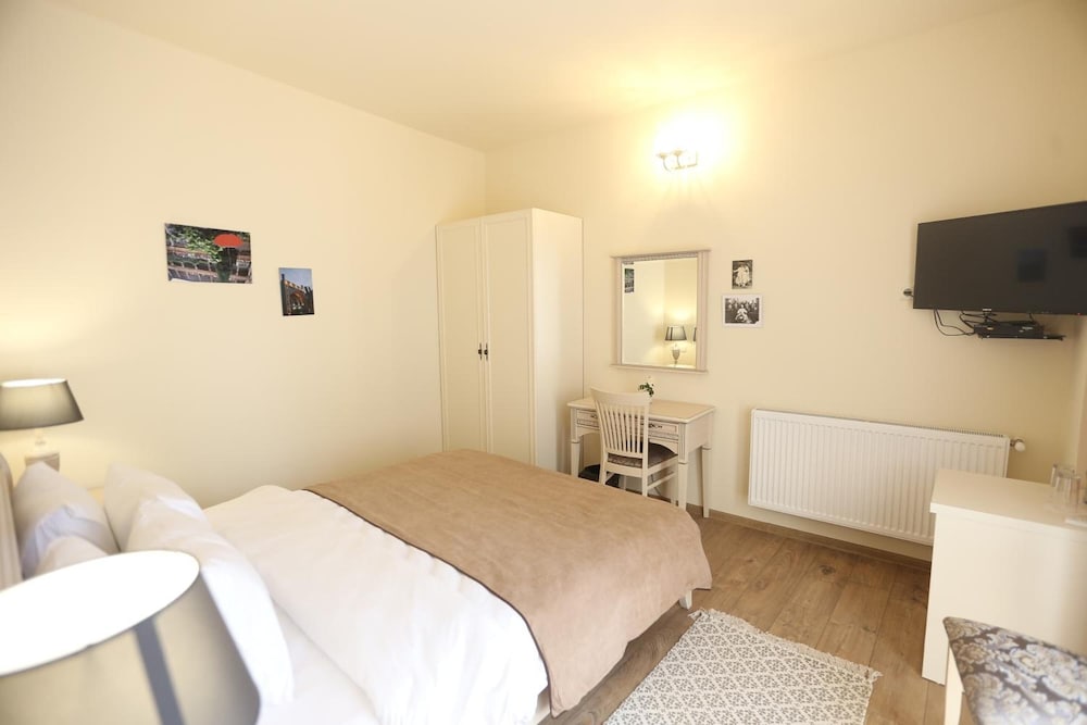 Standard Double Room photo 3