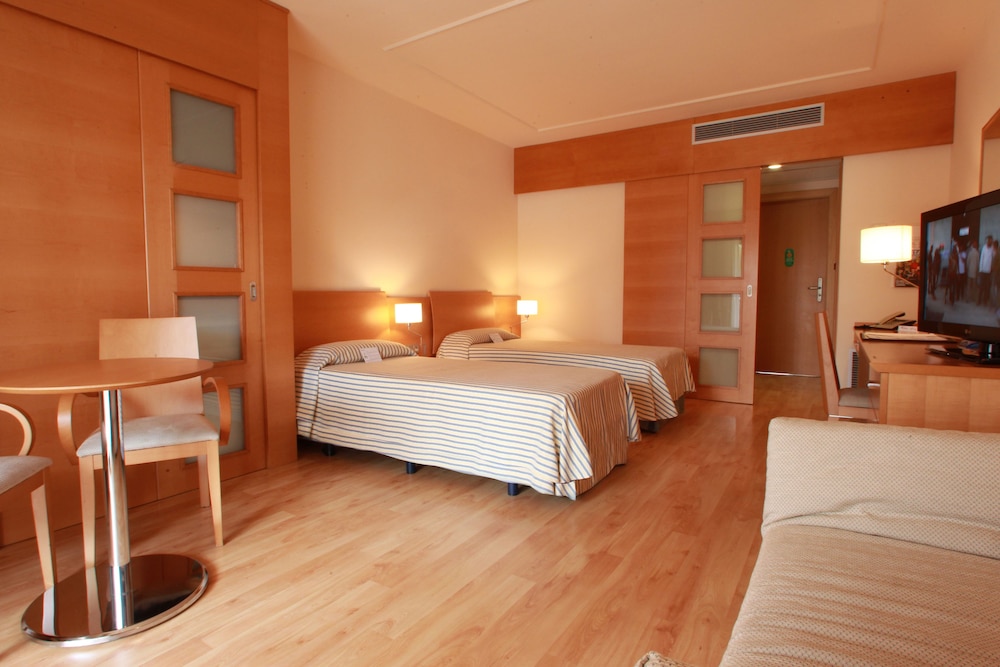 Double Room - Photo 5