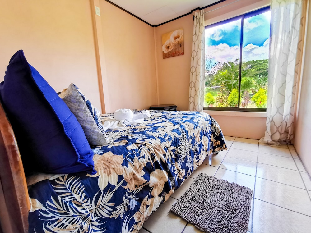 Basic Villa photo 1