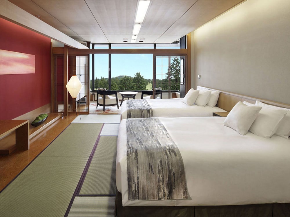 Top floor Japanese Premium Twin, Nonsmoking [Please arrive no later than 6 PM for dinner] - Photo 2