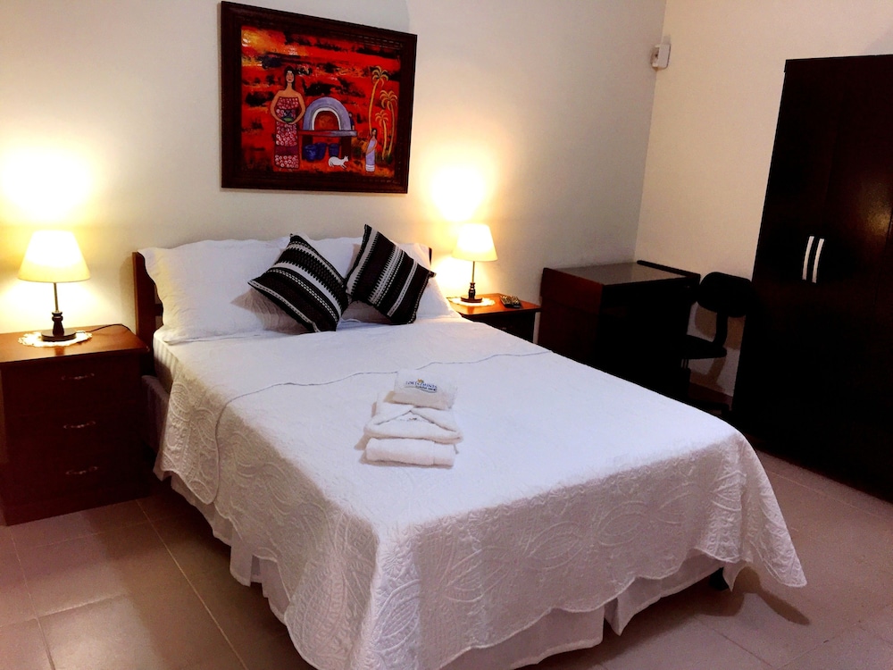 Family Apartment, 2 Bedrooms, Kitchen, Pool View