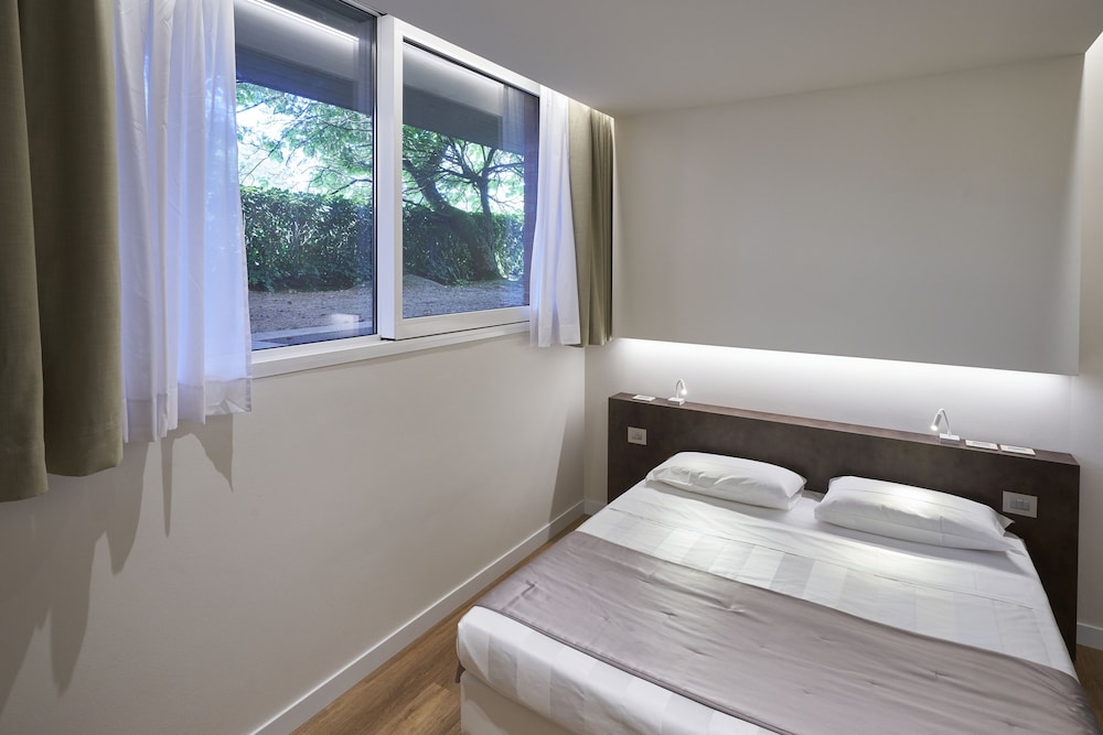 Smart Double Room photo 1