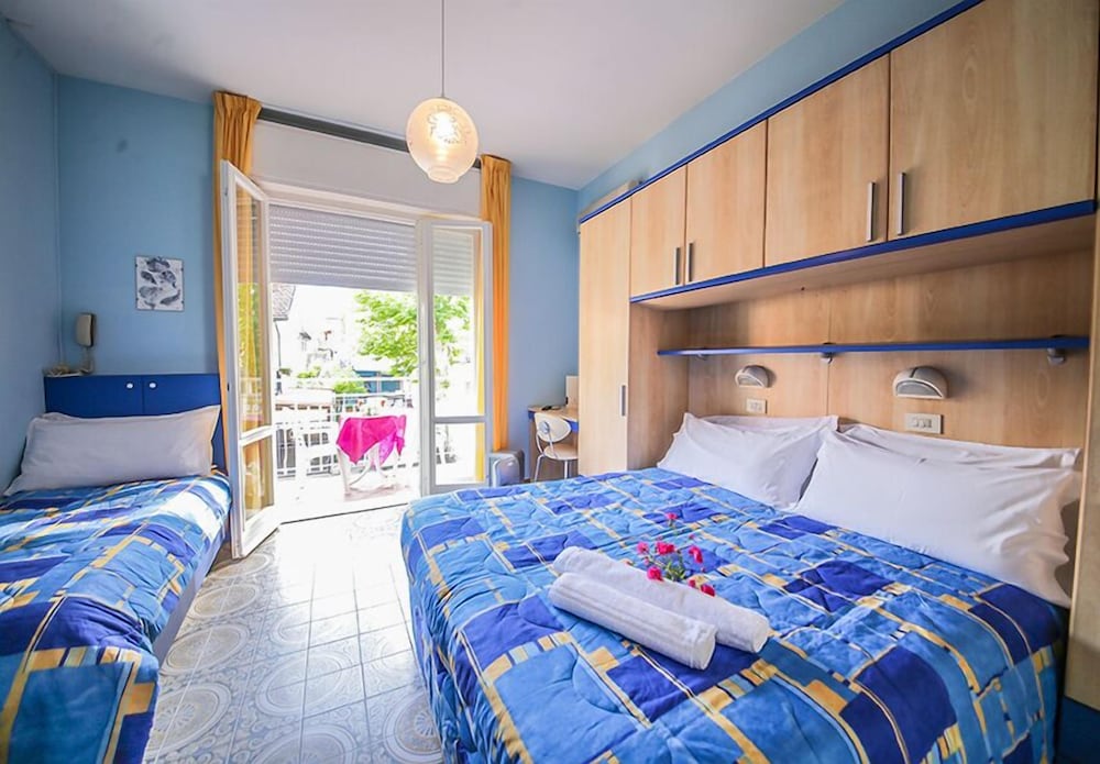 Triple Room photo 3