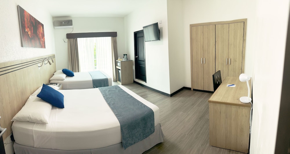 Double or Twin Room photo 1