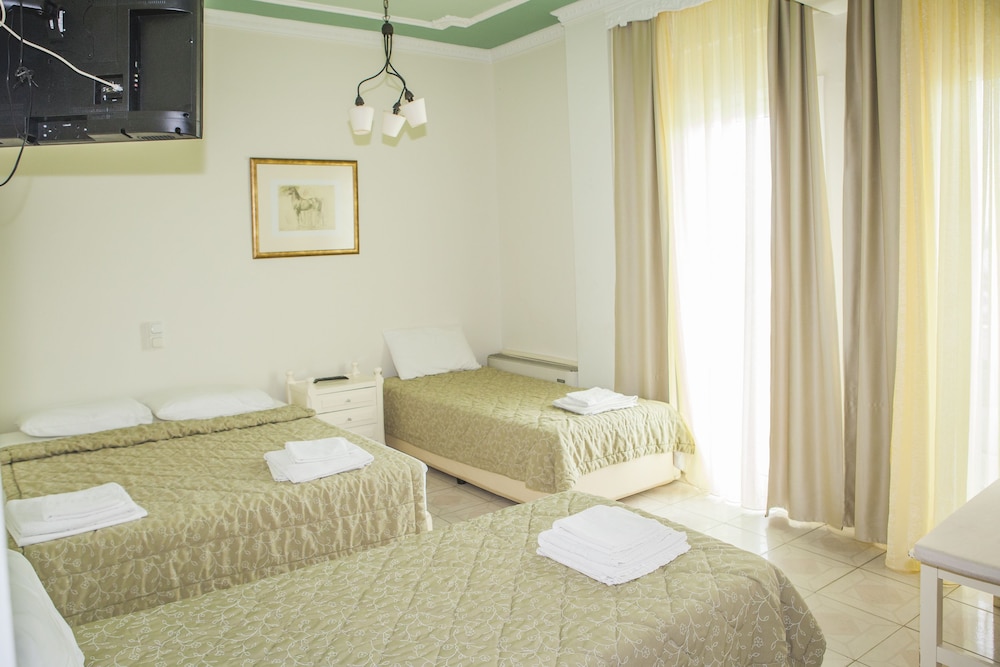 Quadruple Room photo 3