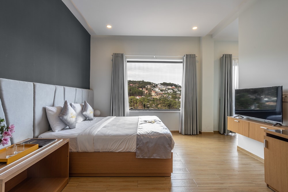 Deluxe Double Room, Mountain View - Photo 1