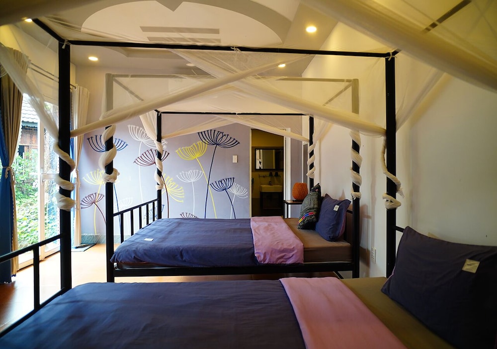 City Triple Room, Patio, Garden View