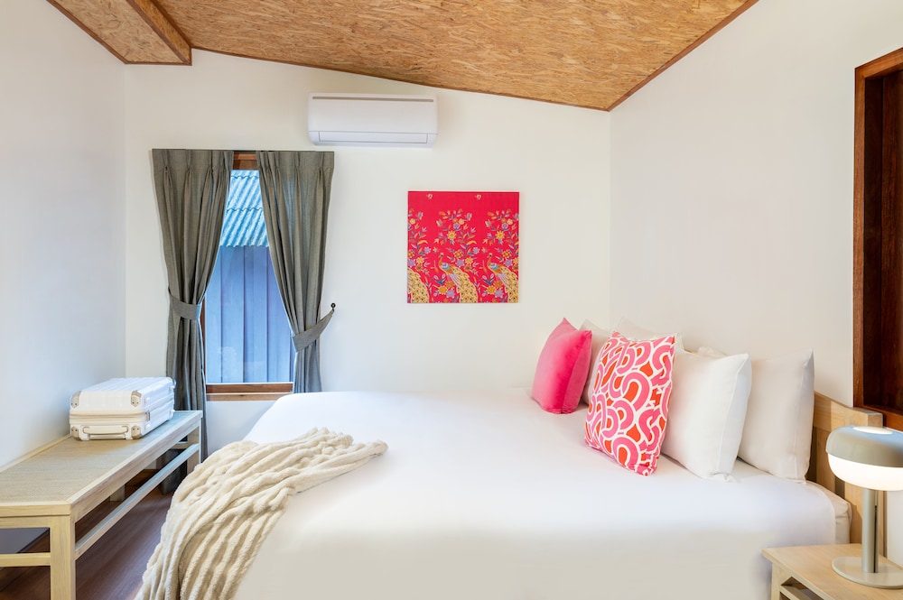 Luxury Farm House Family Loft photo 3