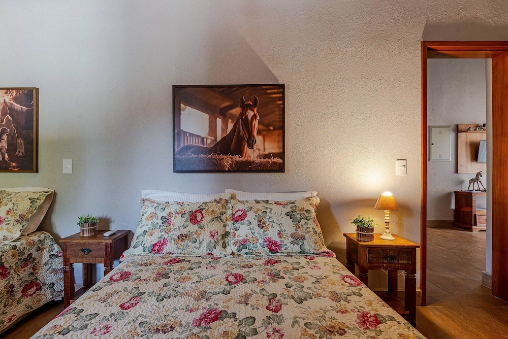 Villa photo 2