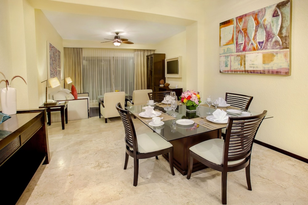 1 Bedroom Suite No Meals Included