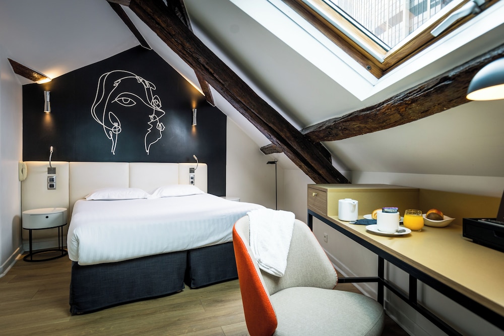 Superior Room, City View photo 3
