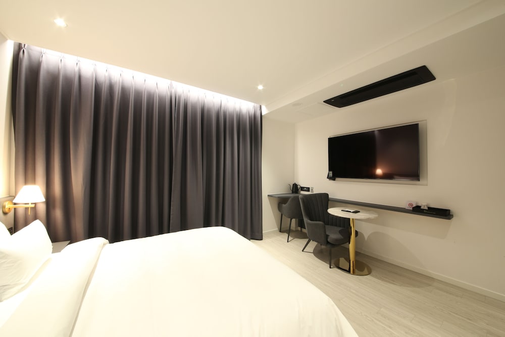 Standard Room (No Breakfast on Sat&Sun) photo 3