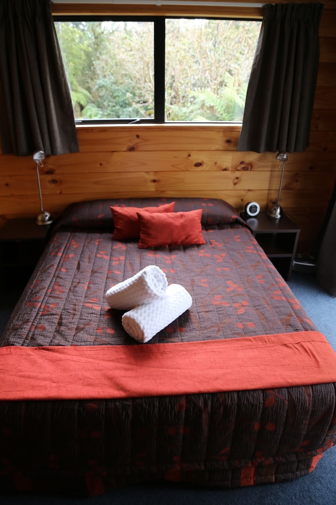 Kamahi Tree House photo 3