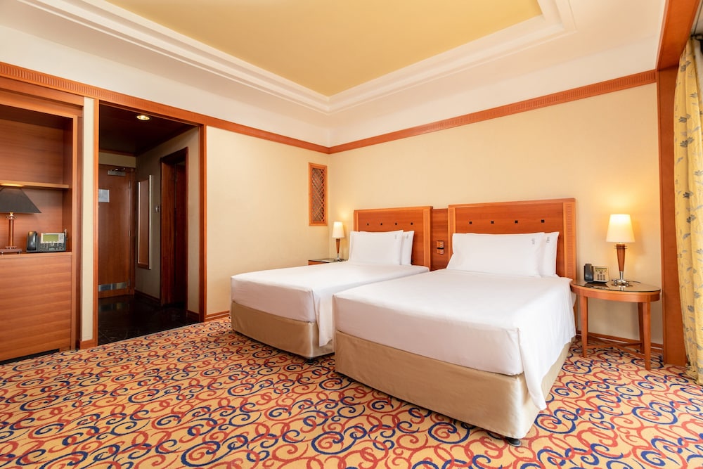 Premium Room, 2 Twin Beds - Photo 5