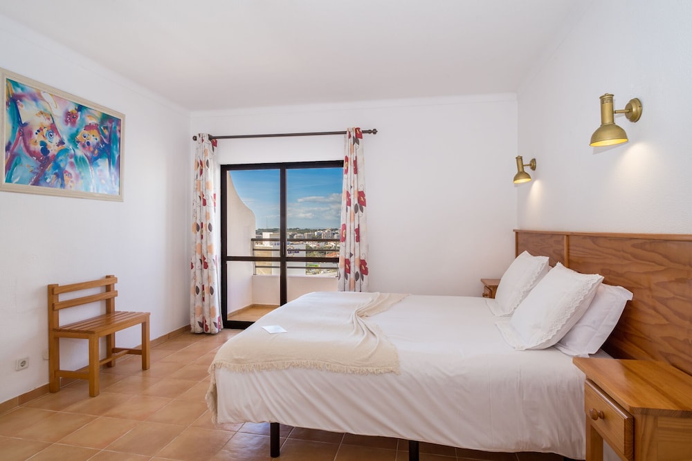Family Apartment, 1 Bedroom - Photo 8