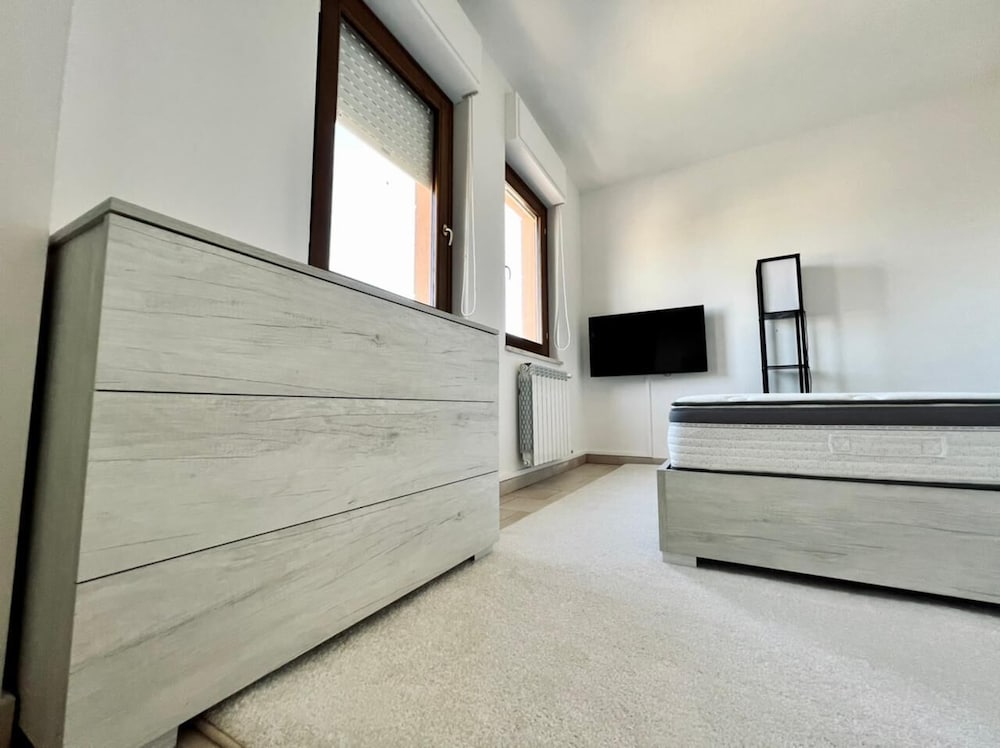 Premier Apartment