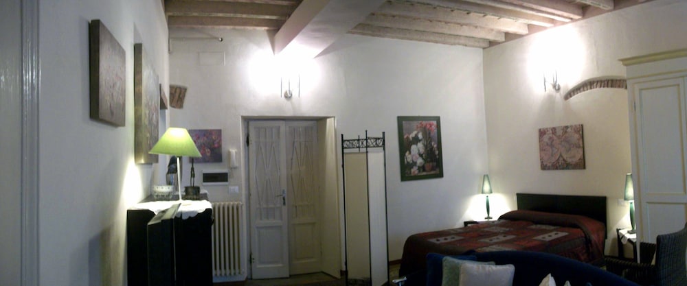 Apartment (Palazzo Suite Via Torquato Tasso 42)