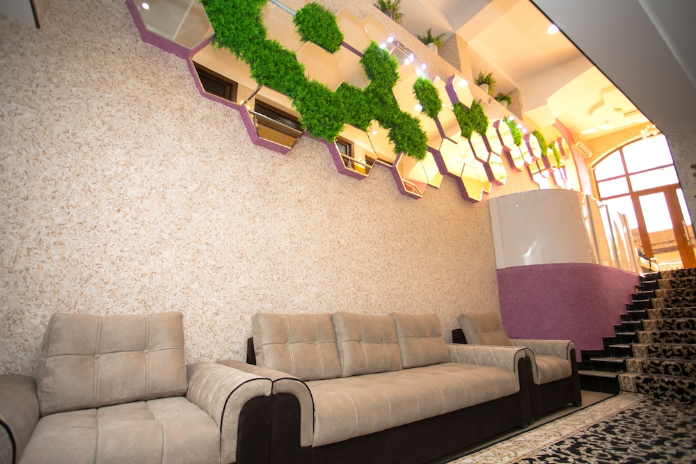 Standard Double or Twin Room - Photo 3
