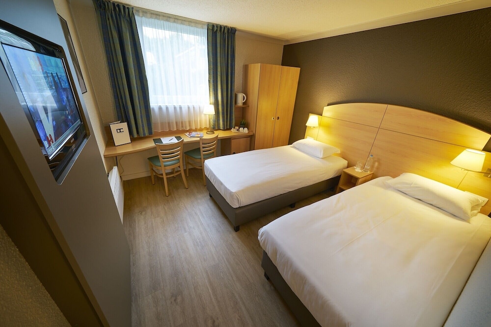 Executive Twin Room photo 2