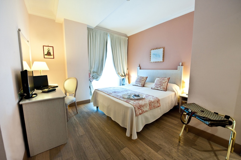 Panoramic Double Room Single Use photo 2