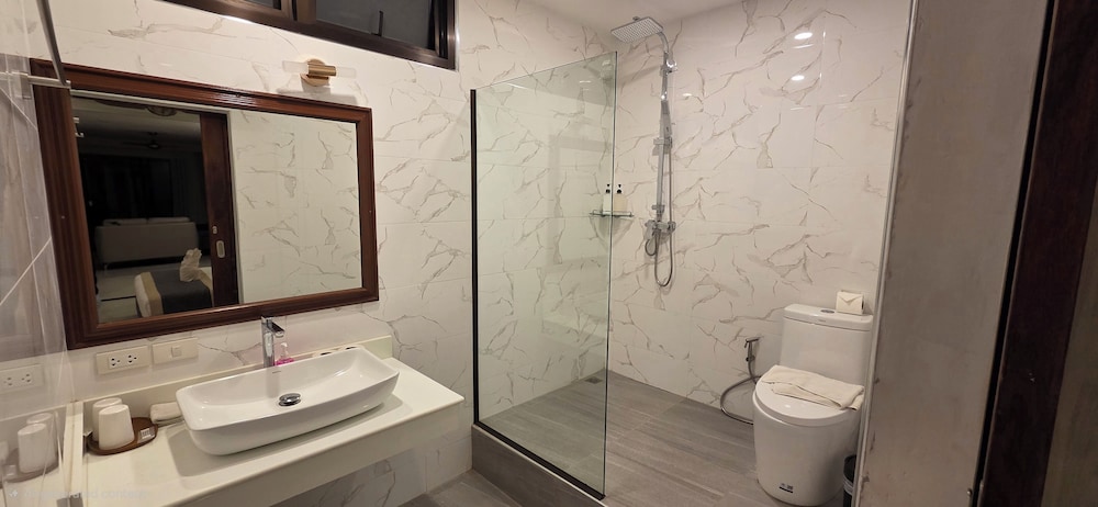 1 Bedroom Penthouse - Photo 5