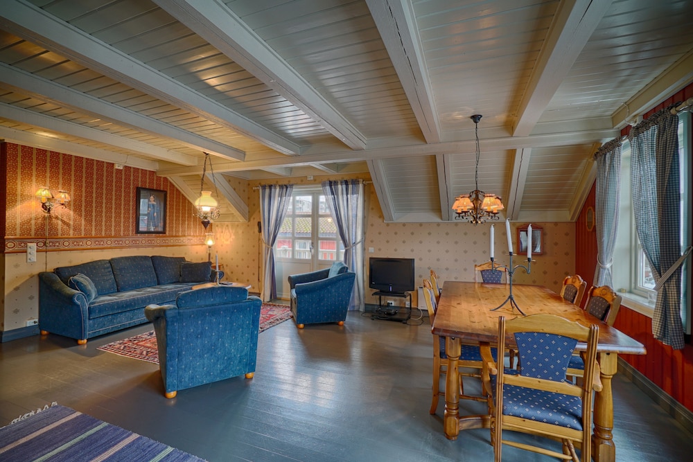 Superior Suite - Photo 4