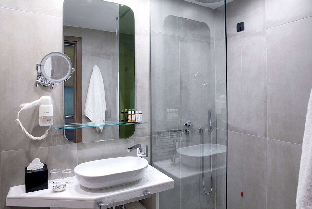 Executive Room, 2 Twin Beds, City View