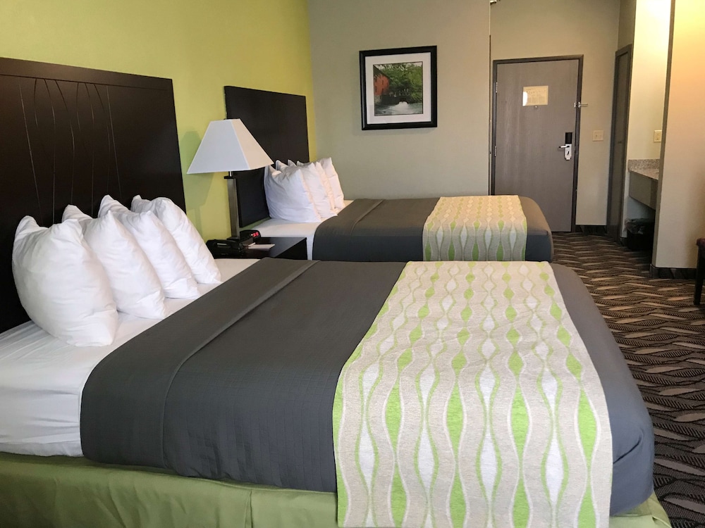 Standard Room, 2 Queen Beds, Non Smoking, Jetted Tub photo 2