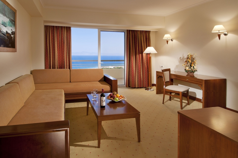 Executive Suite, Sea View - Photo 5