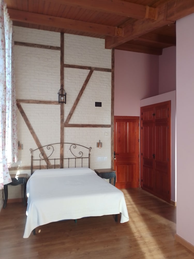 Double Room, 1 Double Bed