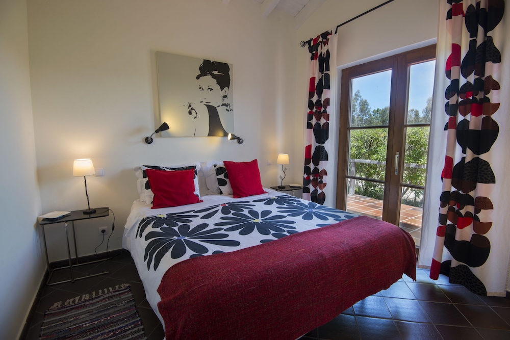 Family Suite, Kitchenette, Pool View