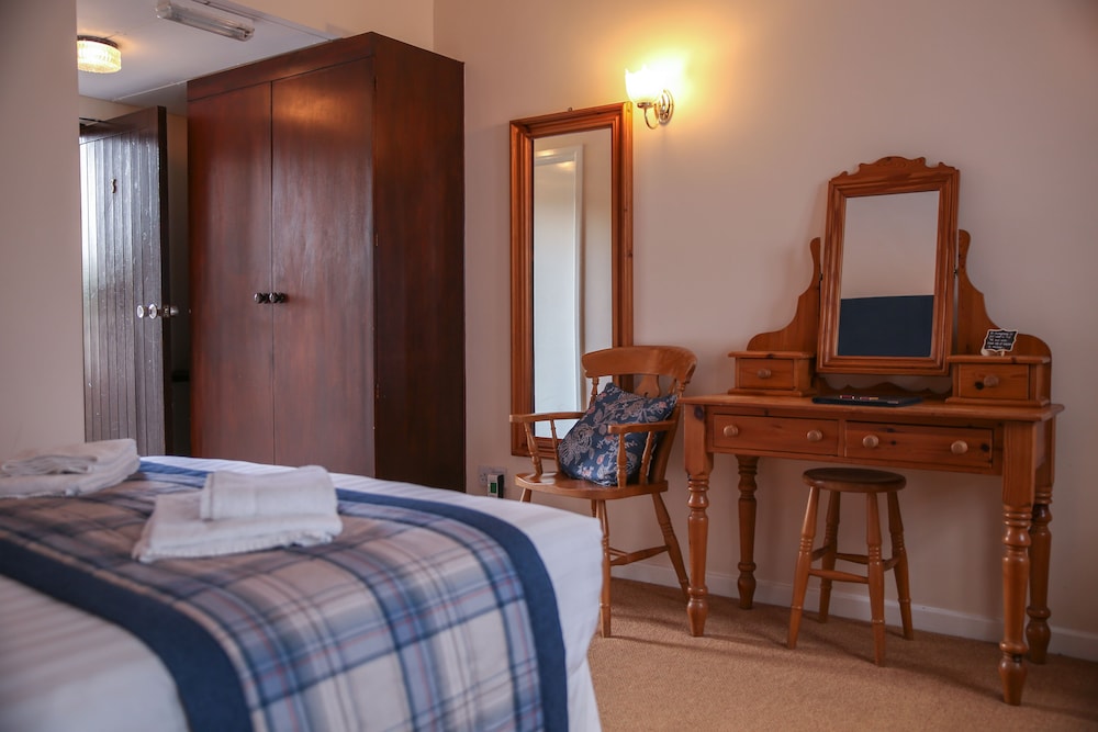 Standard Double or Twin Room, 2 Twin Beds, Accessible, Garden View photo 2